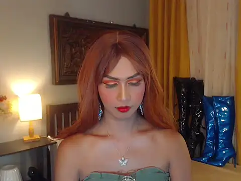 Nathalieheartt online show from September 18, 2025, 1:19 am