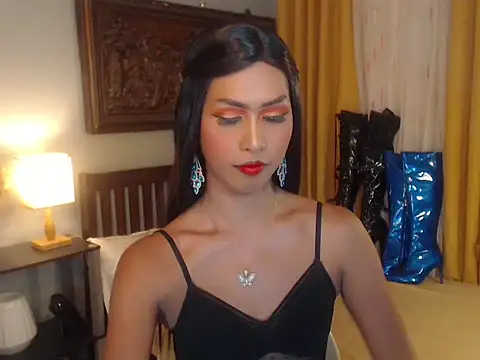 Nathalieheartt online show from September 22, 2025, 1:33 am