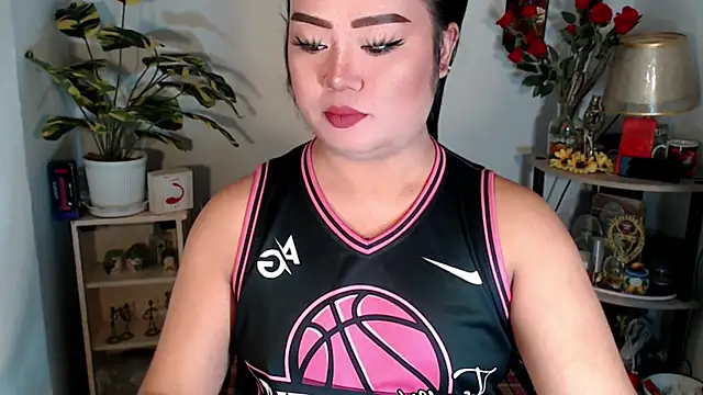 YourSweet-mich online show from October 9, 2025, 7:53 am