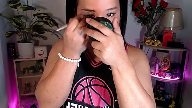 YourSweet-mich online show from September 27, 2025, 7:25 am