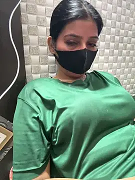 Hot Jaanvi  online show from April 28, 2026, 3:49 pm
