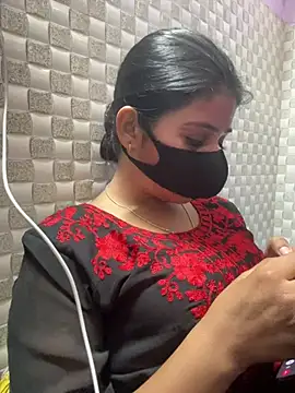 Snapshot of Hot_Jaanvi_ chatting on May 9, 2026, 5:38 pm Hot Jaanvi online show from May 9, 2026, 5:38 pm