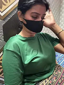 Hot Jaanvi  online show from May 5, 2026, 6:27 am