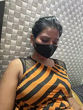 Hot Jaanvi  online show from June 24, 2026, 4:38 pm
