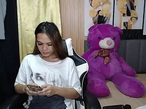 Raffa ella69 online show from November 18, 2025, 5:44 am