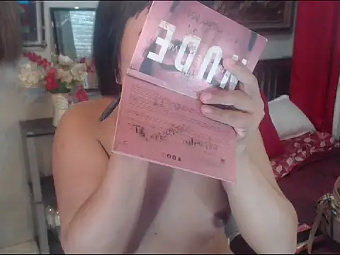 SamanthaAlmazora online show from December 18, 2025, 5:17 pm