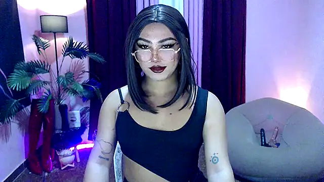 Unique Maya online show from September 24, 2025, 3:18 pm