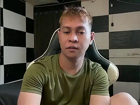 Snapshot of AsianHotBODYY chatting on May 10, 2026, 6:17 am AsianHotBODYY online show from May 10, 2026, 6:17 am