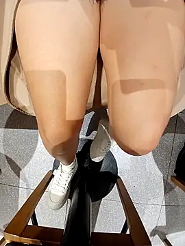 Snapshot of Ori-Lynk chatting on February 10, 2026, 5:06 am Ori-Lynk online show from February 10, 2026, 5:06 am