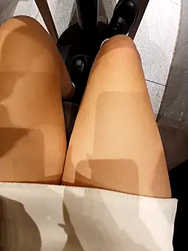 Snapshot of Ori-Lynk chatting on February 5, 2026, 4:41 am Ori-Lynk online show from February 5, 2026, 4:41 am