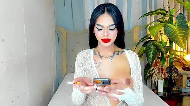 Snapshot of MochaliciousTransOnTop chatting on February 10, 2026, 2:10 am MochaliciousTransOnTop online show from February 10, 2026, 2:10 am