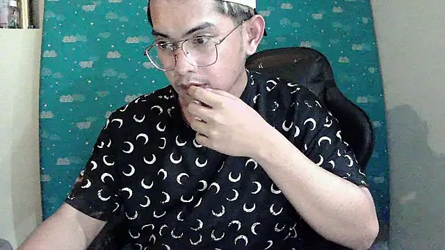 Snapshot of riley_cum chatting on March 26, 2026, 7:56 pm riley cum online show from March 26, 2026, 7:56 pm