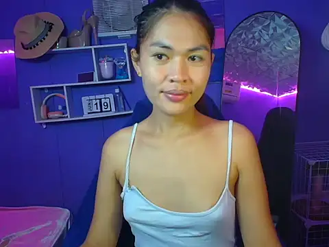 urgirljane online show from June 19, 2026, 3:40 pm