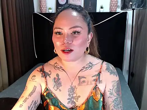EstellaStarXxx online show from July 17, 2026, 5:43 pm