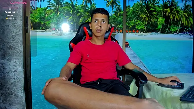 BigMonstercoks69 online show from September 26, 2025, 2:29 am