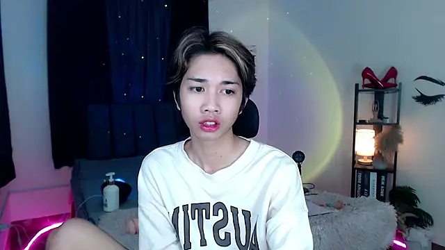 Lavictoriathegreat online show from December 14, 2025, 8:25 pm