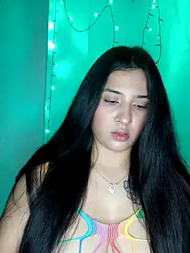 VALENTINA ROUSE  online show from May 9, 2026, 2:15 am