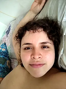 SeleneLuminari8 online show from February 3, 2026, 5:40 pm