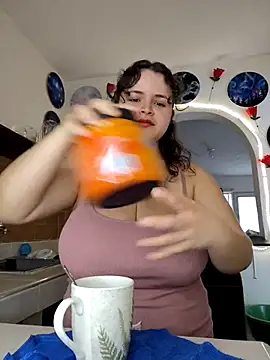 SeleneLuminari8 online show from April 25, 2026, 2:03 pm