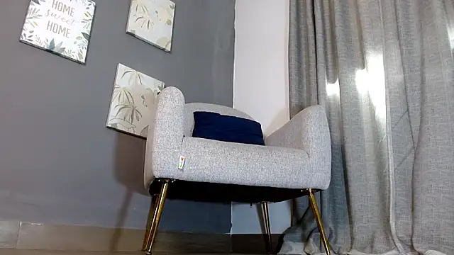 emily ox0 online show from February 13, 2026, 6:19 pm