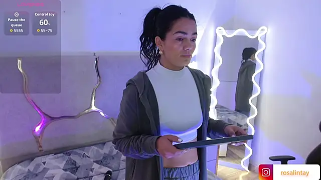 Rosalind tay online show from November 2, 2025, 10:53 am