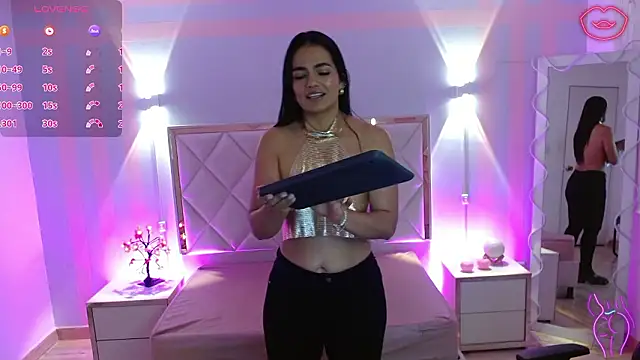 Rosalind tay online show from March 12, 2026, 11:36 am