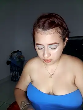 Snapshot of Chloe_Sky_love chatting on April 22, 2026, 4:08 am Chloe Sky love online show from April 22, 2026, 4:08 am