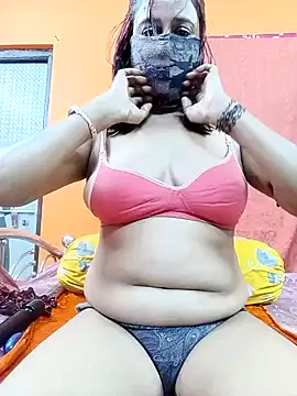 Hotpuja25 online show from November 8, 2025, 3:59 pm