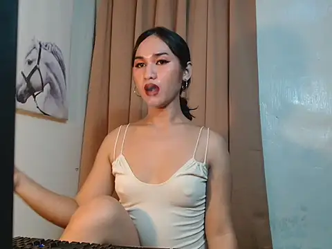 lava lux online show from July 9, 2026, 4:02 am