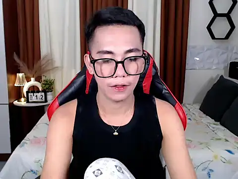 drinkmycumx online show from February 12, 2026, 12:49 pm