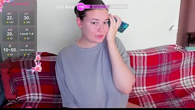 LinaElasm online show from September 28, 2025, 7:04 am