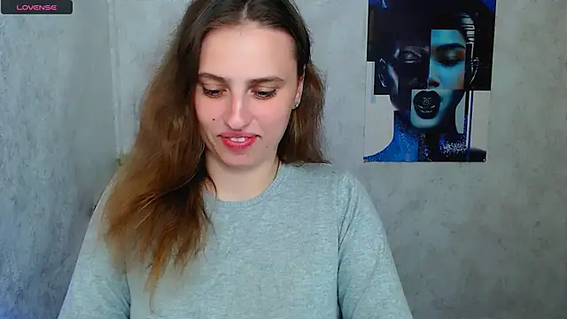AmandaDimond  online show from May 10, 2026, 3:47 pm