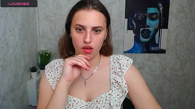 AmandaDimond  online show from May 23, 2026, 11:09 am