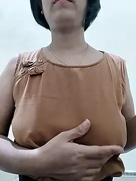 love sexy090 online show from April 26, 2026, 11:57 pm
