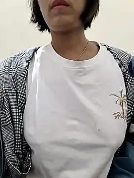 love sexy090 online show from November 24, 2025, 11:49 pm