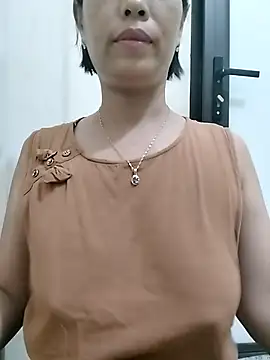 love sexy090 online show from June 17, 2026, 12:11 am