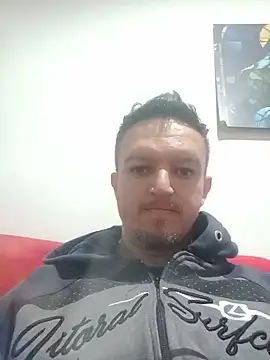 Suamulherfeliz online show from May 28, 2026, 10:32 am