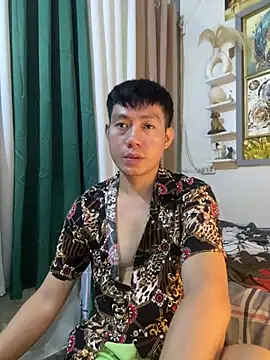 xshyboyx online show from July 18, 2026, 2:03 pm