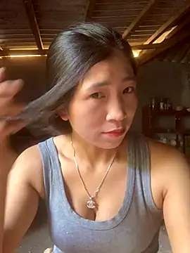 ThiHa003 online show from September 12, 2025, 9:53 am