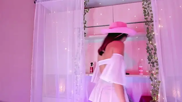 CamiGox online show from December 19, 2025, 7:38 pm