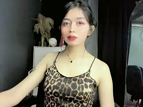 LexiLove online show from October 1, 2025, 12:09 pm