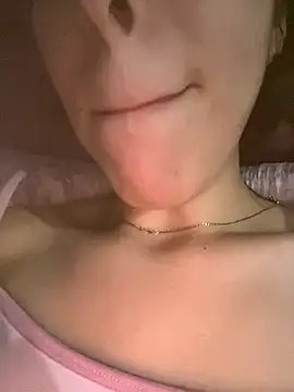 Mimisixo online show from October 5, 2025, 2:41 pm