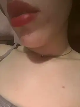 Mimisixo online show from June 11, 2026, 3:14 am