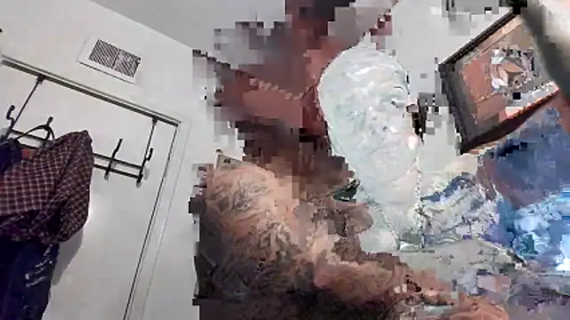 Cnutt310 online show from October 13, 2025, 9:05 pm