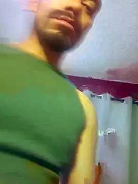 Cnutt310 online show from October 18, 2025, 7:49 pm