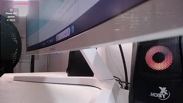 deivid parker online show from September 24, 2025, 2:12 pm