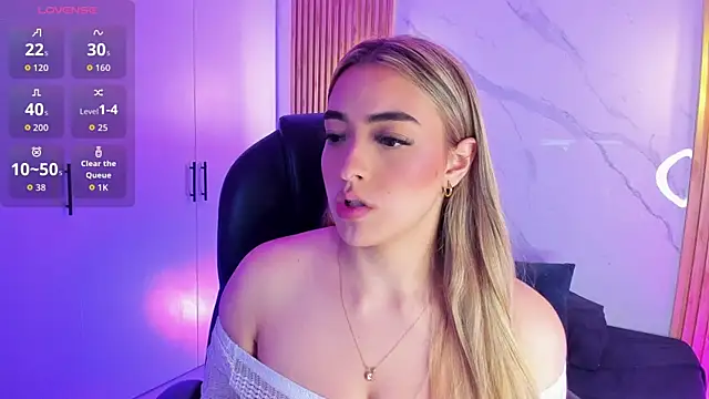 Snapshot of KYLIE_JONES6 chatting on November 27, 2025, 3:18 am KYLIE JONES6 online show from November 27, 2025, 3:18 am