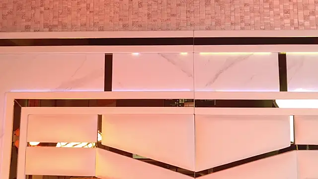 ambar rosse25 online show from October 1, 2025, 11:36 am