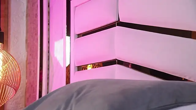 ambar rosse25 online show from March 13, 2026, 12:10 pm