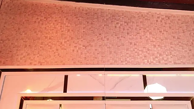 ambar rosse25 online show from September 29, 2025, 11:38 am